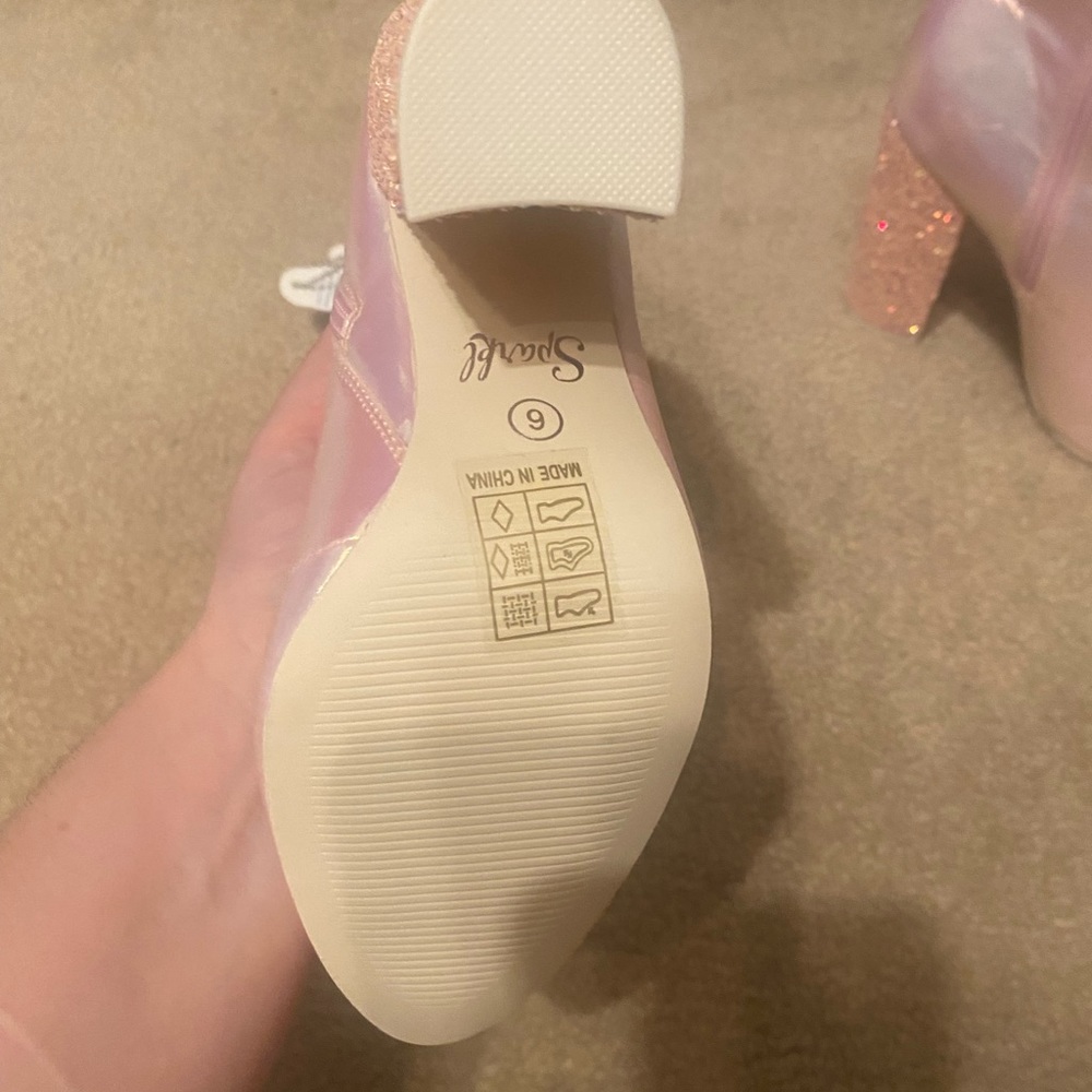 SOLD mini boots in pink irridescent size 6 NWT - Picture 3 of 7